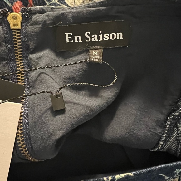En Saison Opal Mini Dress in Denim Floral in Blue, Size M, NWT - Picture 9 of 13